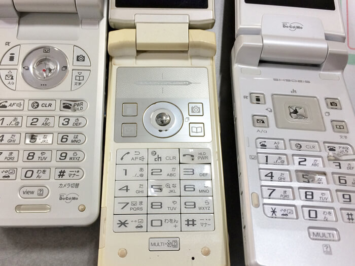 古い携帯電話